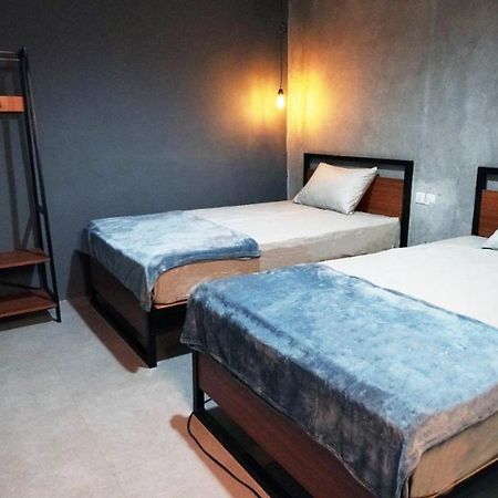 Hostel 18 Pasangan Butuh Surat Nikah Bandung Ngoại thất bức ảnh