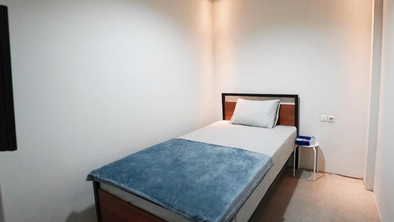Hostel 18 Pasangan Butuh Surat Nikah Bandung Ngoại thất bức ảnh